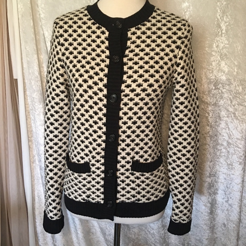 Chaps Button up ladies cotton blend knit Cardigan in Navy and White  Size Small